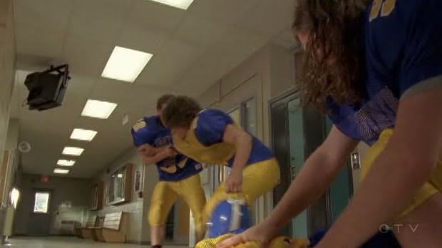 ... move degrassi i think we sa...